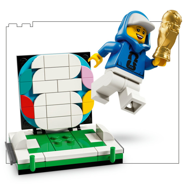 Фото - Конструктор LEGO Editions Football Офіційний трофей чемпіонату світу з футболу FIFA (43020)
