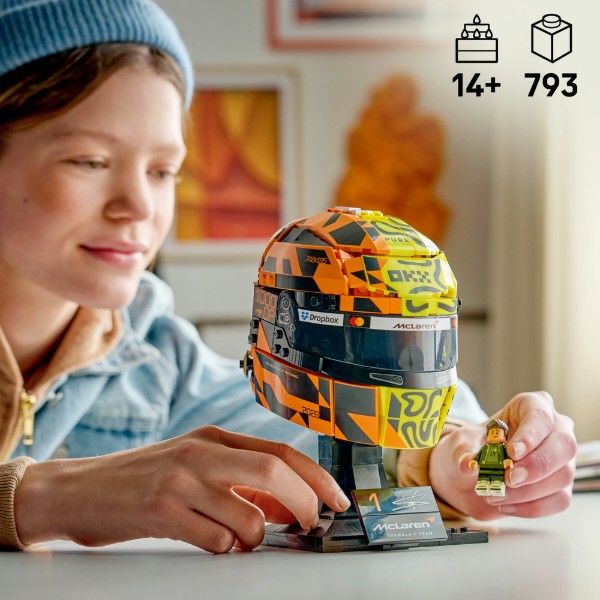 Фото - Конструктор LEGO Editions Formula 1 Шлем Ландо Норриса из команды McLaren Mastercard F1® Team (43023)