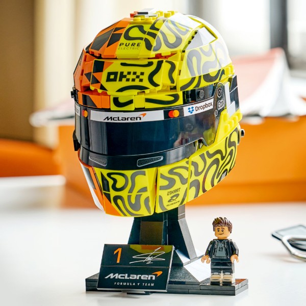 Фото - Конструктор LEGO Editions Formula 1 Шлем Ландо Норриса из команды McLaren Mastercard F1® Team (43023)