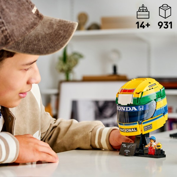 Фото - Конструктор LEGO Editions Formula 1 Шолом Айртона Сенни (43024)