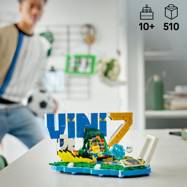 Фото - Конструктор LEGO Editions Football Винисиус Жуниор — лучшие моменты футбольных матчей (43027)