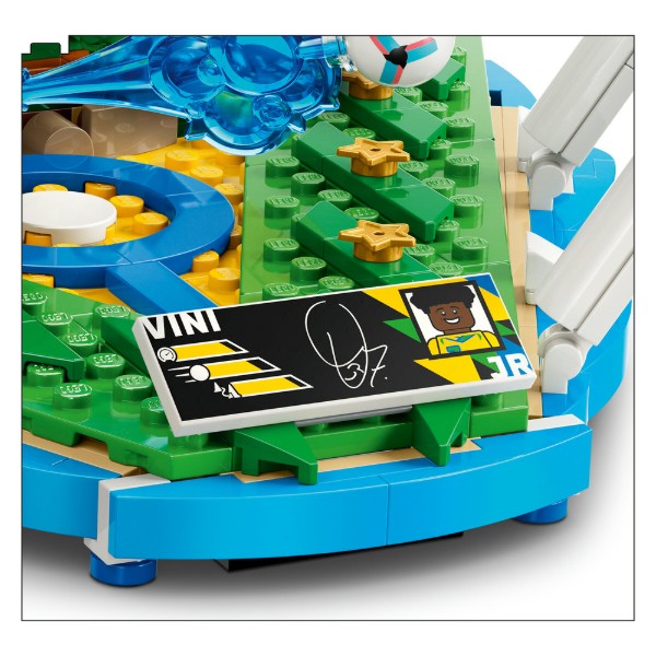 Фото - Конструктор LEGO Editions Football Винисиус Жуниор — лучшие моменты футбольных матчей (43027)