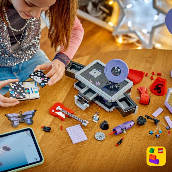 Фото - Конструктор LEGO Editions Music Секретне сховище Олівії Родріґо (43030)
