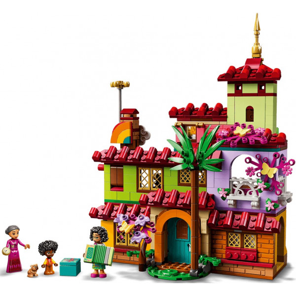 Фото - Конструктор LEGO Disney Будинок Мадригал (43202)