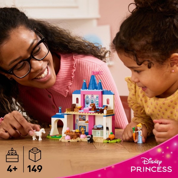 Фото - Конструктор LEGO  Disney Princess Замок Попелюшки та її друзів-тварин (43283)