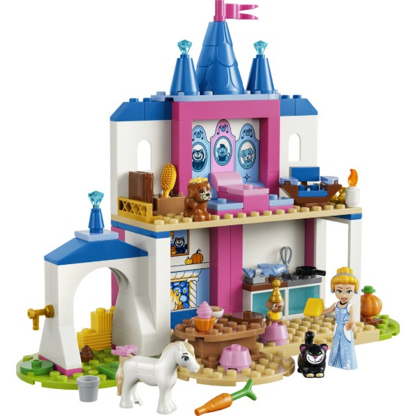 Фото - Конструктор LEGO  Disney Princess Замок Попелюшки та її друзів-тварин (43283)