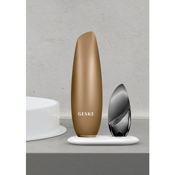 Фото - Безконтактна магнітна пілінг маска для обличчя GESKE Touchless Magnetic Peeling Mask 5 в 1 сірий (GK000005GY01)