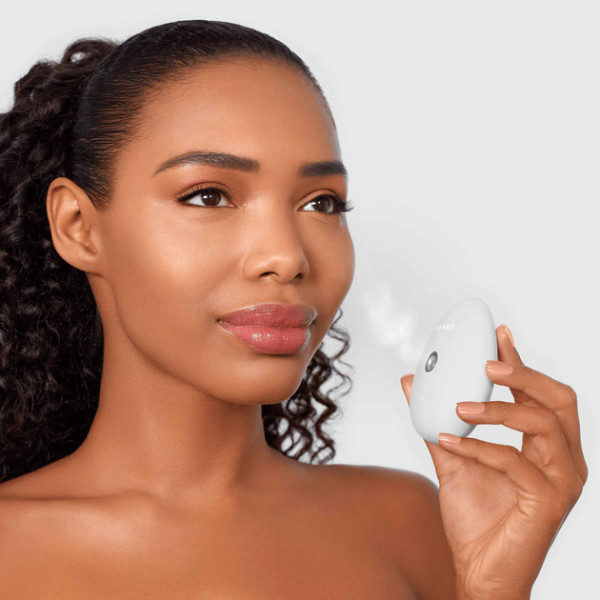 Фото - Електронний освіжувач для шкіри обличчя GESKE Facial Hydration Refresher 4 в 1 білий (GK000057WH01)