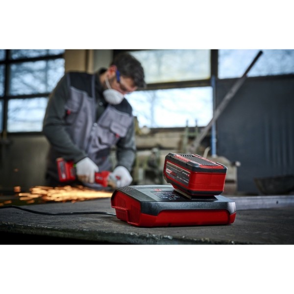 Фото - З/У к аккумуляторной батарее для электроинструментов Einhell PXC Boostcharger 8А (4512155)