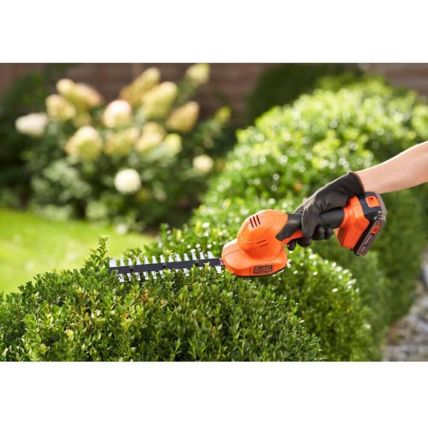 Фото - Кусторез-ножницы аккумуляторные Black&Decker BCSS18D1
