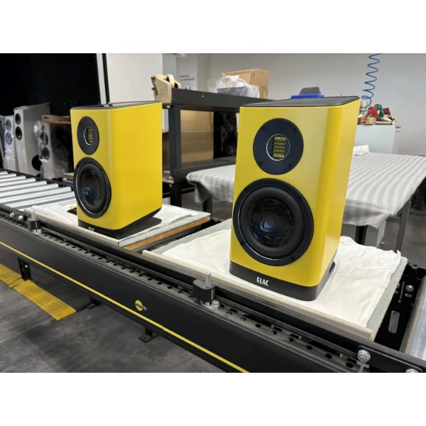 Фото - Акустическая система стационарная Elac Vela BS 403 Yellow HG