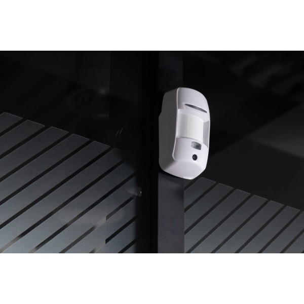 Фото - Беспроводной датчик движения U-PROX PIR Cam White