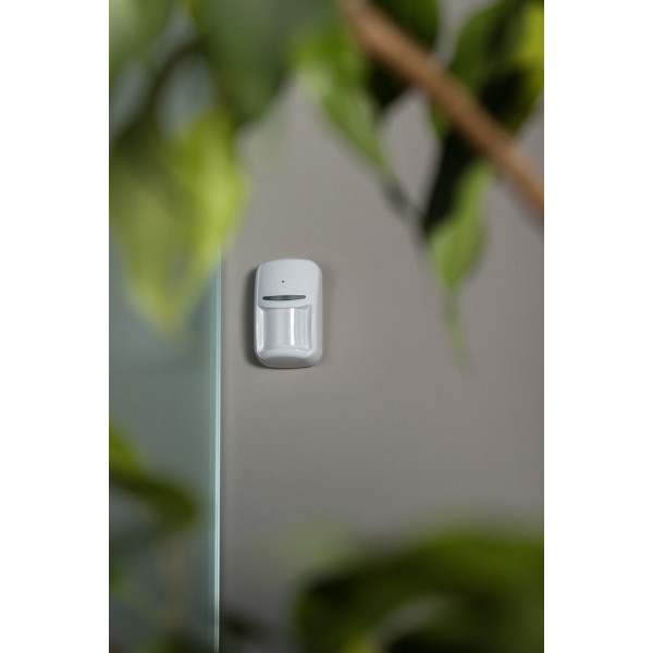 Фото - Бездротовий датчик руху U-PROX PIR Combi VB White