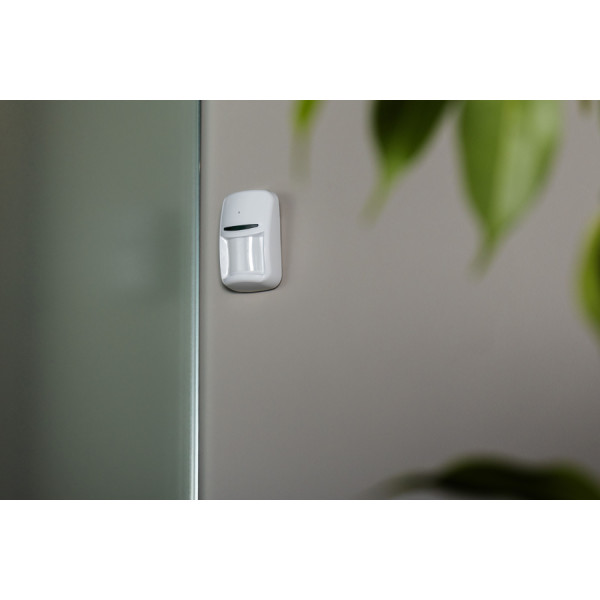 Фото - Бездротовий датчик руху U-PROX PIR Combi VB White