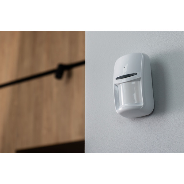 Фото - Бездротовий датчик руху U-PROX PIR Combi VB White