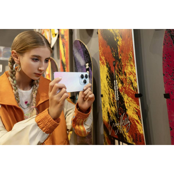 Фото - Смартфон Tecno Spark 20 Pro 8/256Gb Frosty Ivory (KJ6)