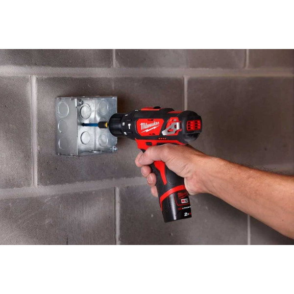 Фото - Дриль-шуруповерт Milwaukee M12 BPD-202C ЗП C12C (4933499465)