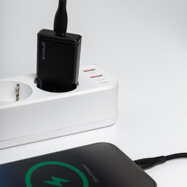 Фото - Мережевий зарядний пристрій Proove Slender 20W (Type-C) black (WCSS20010001)