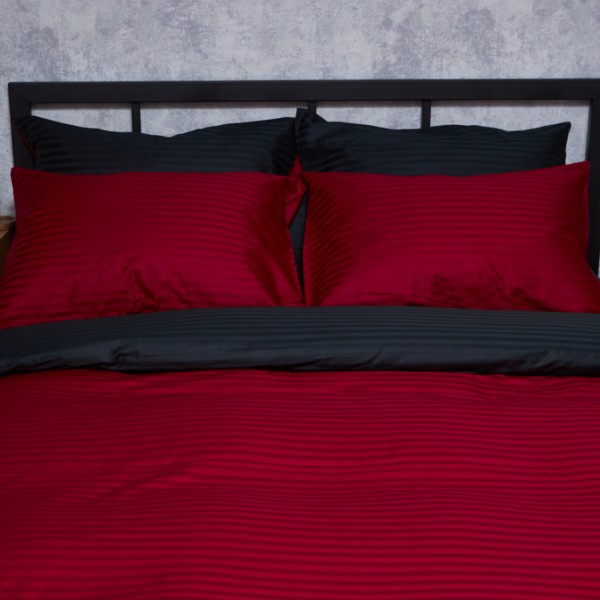 Фото - Комплект постільної білизни Moon&Star Satin Stripe Dark Romance 143х210 нав. 4х70х70 (MS-820008559)