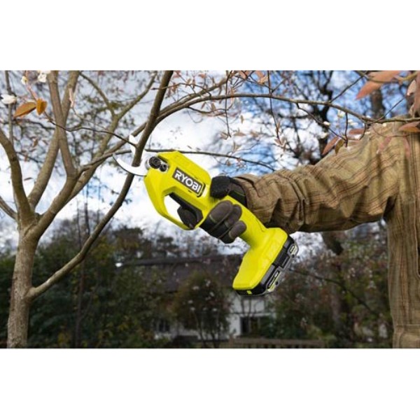 Фото - Секатор аккумуляторный Ryobi RY18SCA-0