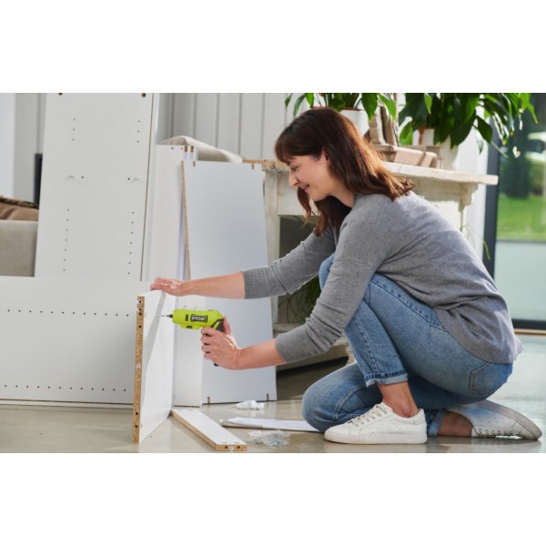 Фото - Аккумуляторная отвертка Ryobi RSDP4-120G 4В USB Lithium
