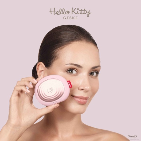 Фото - Щетка для чистки лица GESKE Sonic Thermo Facial Brush 5 в 1 by Hello Kitty (HK000008PI01)