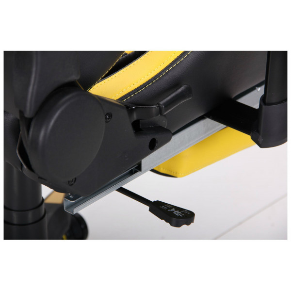 Фото - Кресло для геймеров AMF VR Racer BattleBee черный/желтый