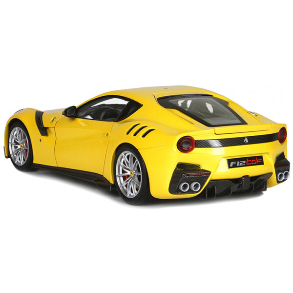Фото - Коллекционная машинка 1:24 Bburago Ferrari F12TDF (ассорти желтый, красный, 1:24) (18-26021)