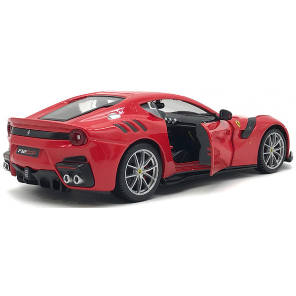 Фото - Коллекционная машинка 1:24 Bburago Ferrari F12TDF (ассорти желтый, красный, 1:24) (18-26021)