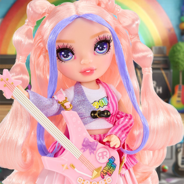 Фото - Кукольный набор Rainbow High Junior High Rockband - БЕЛЛА (с аксессуарами) (565659)