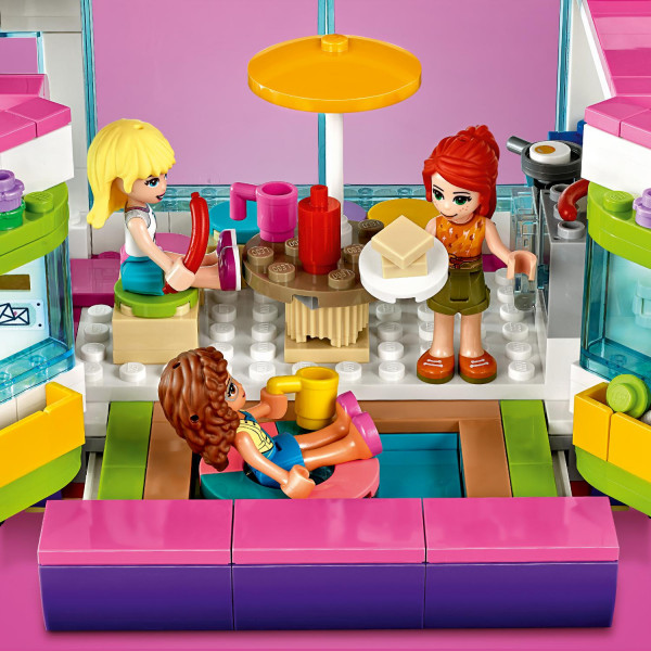 Фото - Конструктор LEGO Friends Автобус друзей (41395)