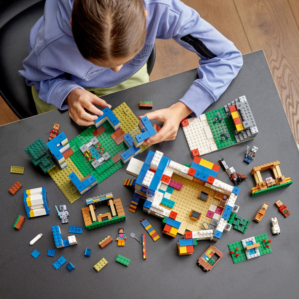 Фото - Конструктор LEGO Minecraft Деревня ламы (21188)