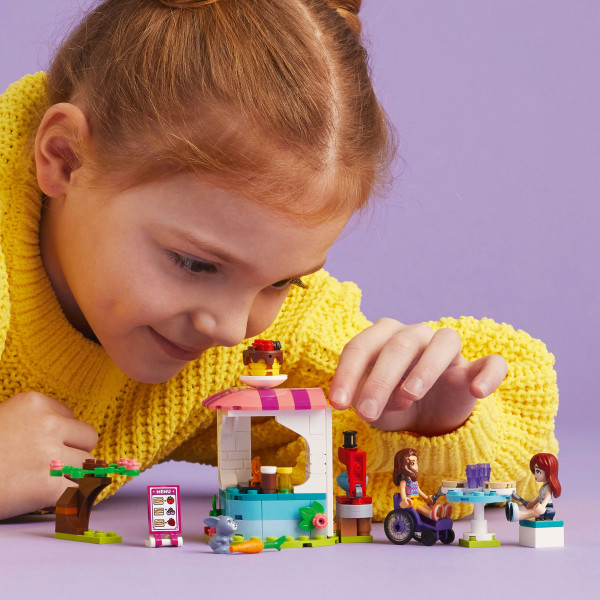 Фото - Конструктор LEGO Friends Млинцева крамниця (41753)