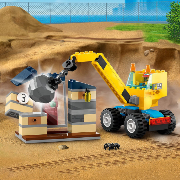 Фото - Конструктор LEGO City Будівельна вантажівка й кулястий кран-таран (60391)