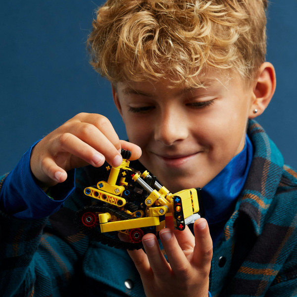 Фото - Конструктор LEGO Technic Сверхмощный бульдозер (42163)