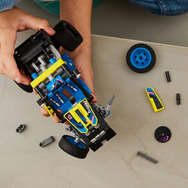 Фото - Конструктор LEGO Technic Внедорожник баги для гонки (42164)