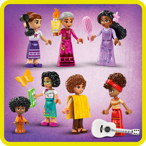 Фото - Конструктор LEGO Disney Encanto Чарівний будинок Мадригал (43245)