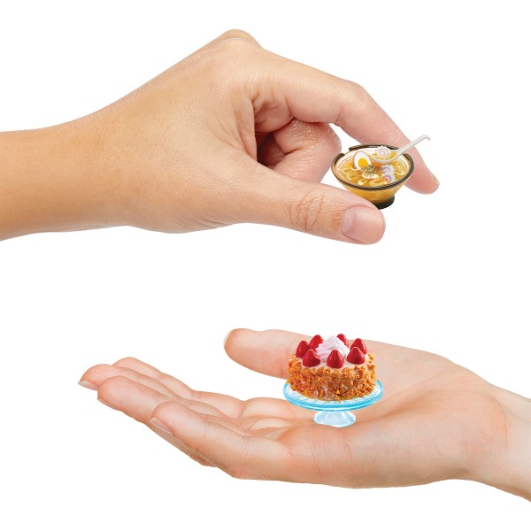 Фото - Набір ігрових фігурок MGA's Miniverse "Mini Food" - СТВОРИ ВЕЧЕРЮ (в асорт.) (591825)