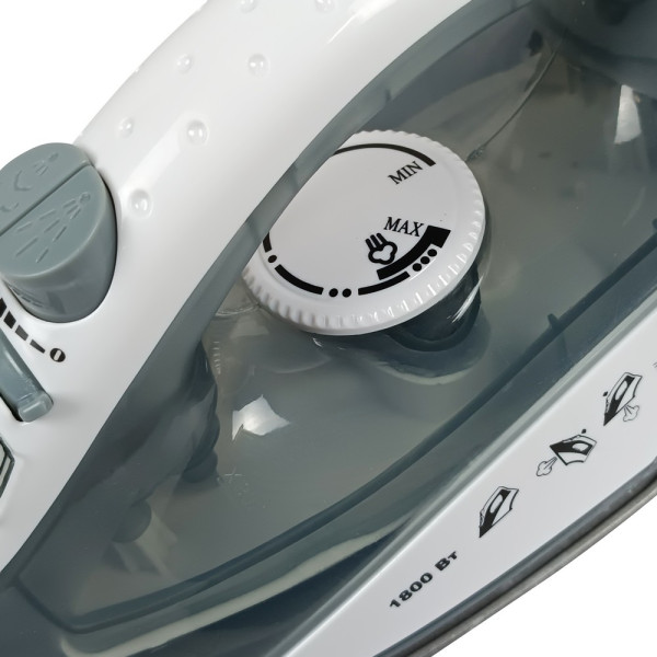 Фото - Утюг Grunhelm EI8817AG