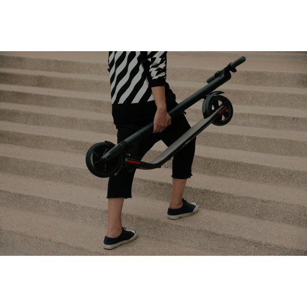 Фото - Електросамокат Segway Ninebot ES1