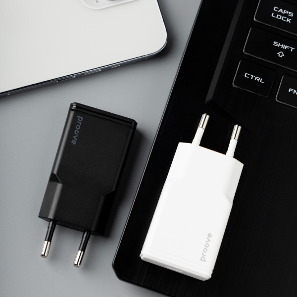 Фото - Мережевий зарядний пристрій Proove Slender 20W (Type-C) black (WCSS20010001)