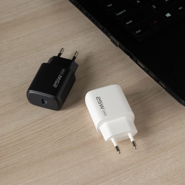 Фото - Сетевое зарядное устройство Proove Silicone Power 2 25W Type-C Black (WCSP25010001)