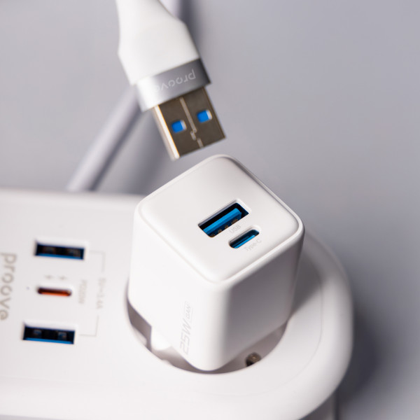 Фото - Мережевий зарядний пристрій Proove Pocket GaN 25W Type-C + USB white (WCPG25111202)