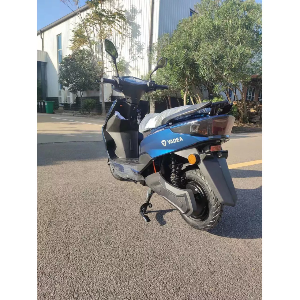 Фото - Електроскутер YADEA LUNA Blue