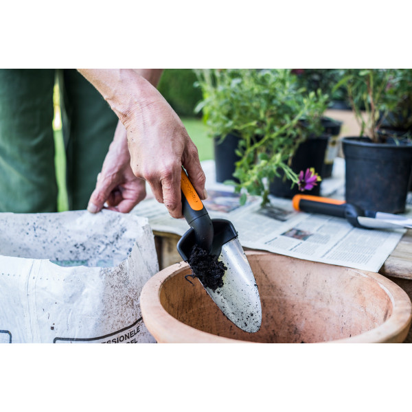 Фото - Лопата Fiskars Premium Planters (1000726)