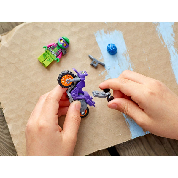 Фото - Конструктор LEGO City Каскадерський мотоцикл для ставання дибки (60296)