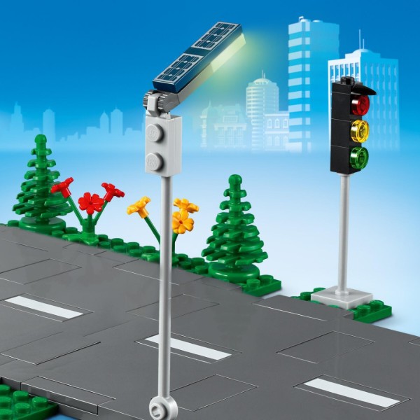 Фото - Конструктор LEGO City Дорожні плити (60304)