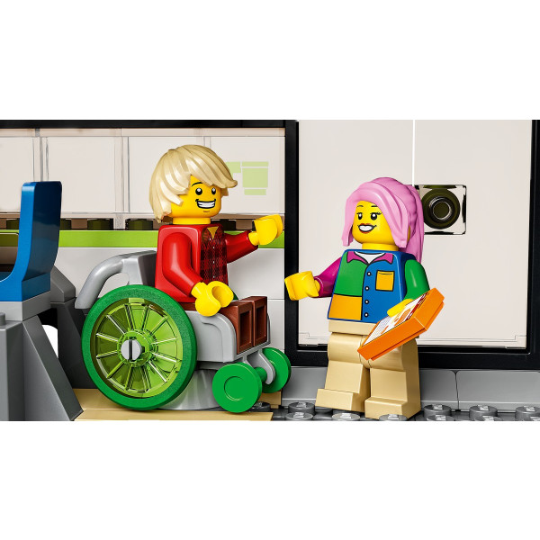 Фото - Конструктор LEGO City Trains Пасажирський потяг-експрес (60337)