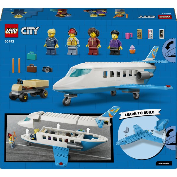 Фото - Конструктор LEGO City Пасажирський літак (60492)