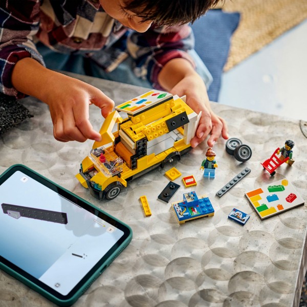 Фото - Конструктор LEGO City Фургон LEGO® (60500)
